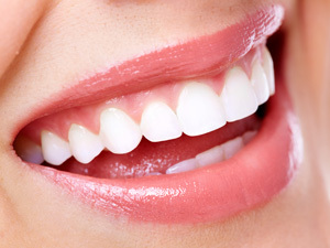 白い歯の画像.jpg